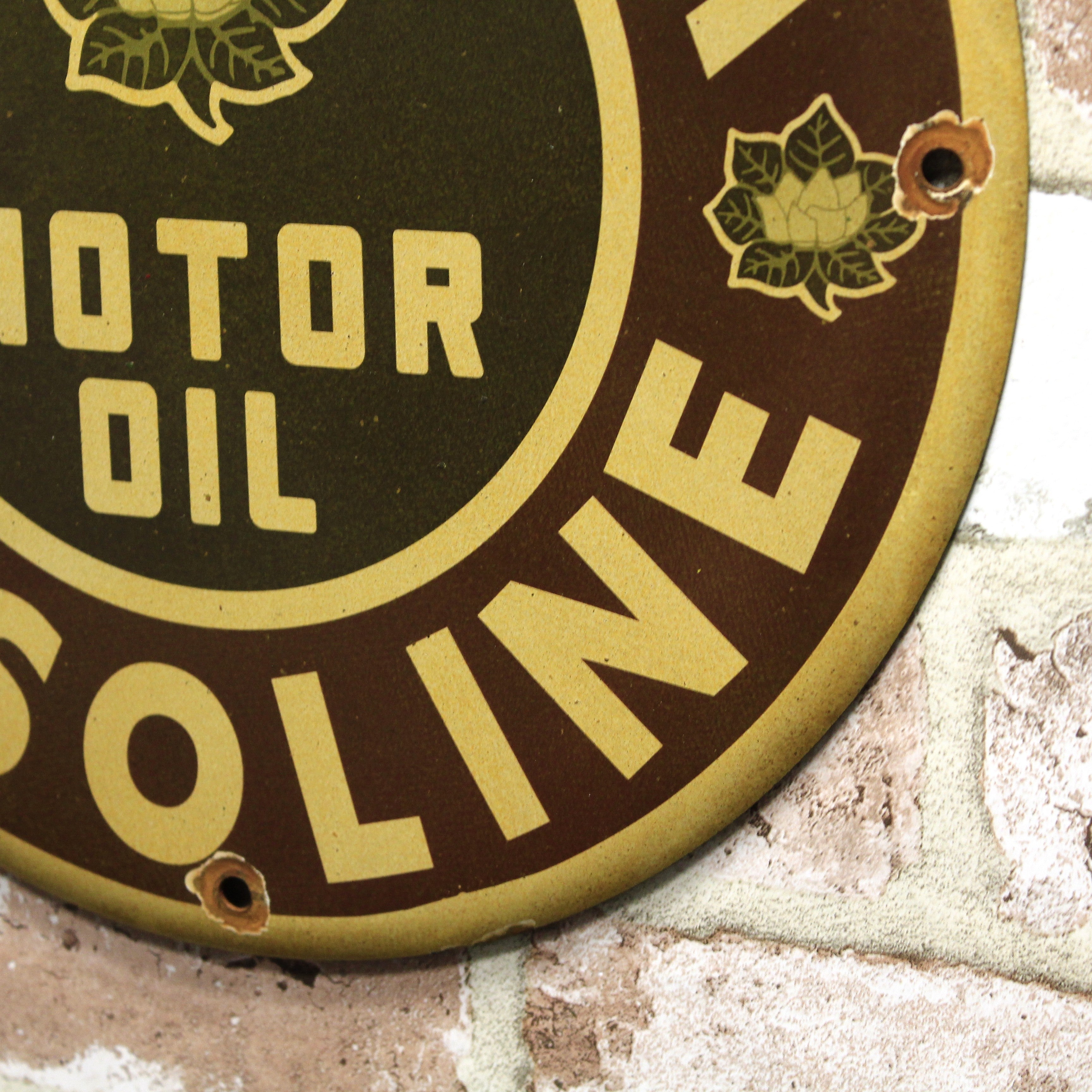 Magnolia Gasoline Motor Oil Porcelain Enamel Sign (12in)