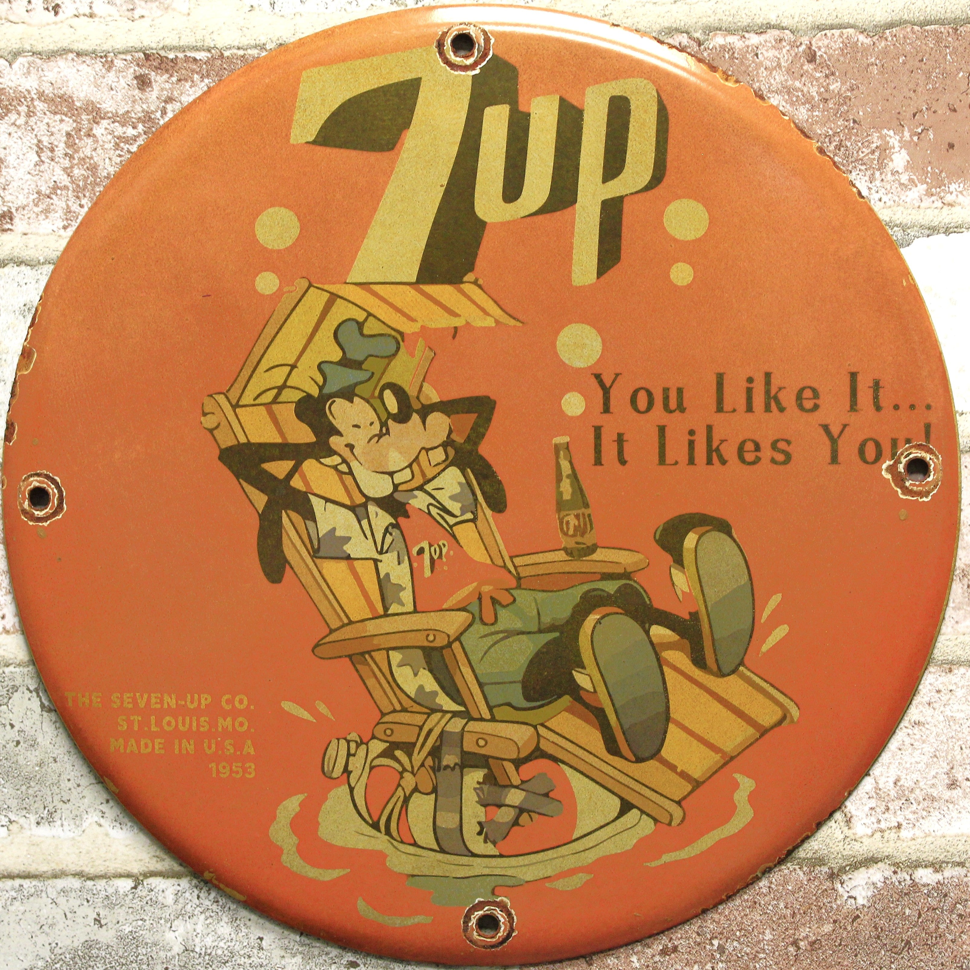 7UP You Like It with Goofy Vintage Porcelain Enamel Sign (12in)
