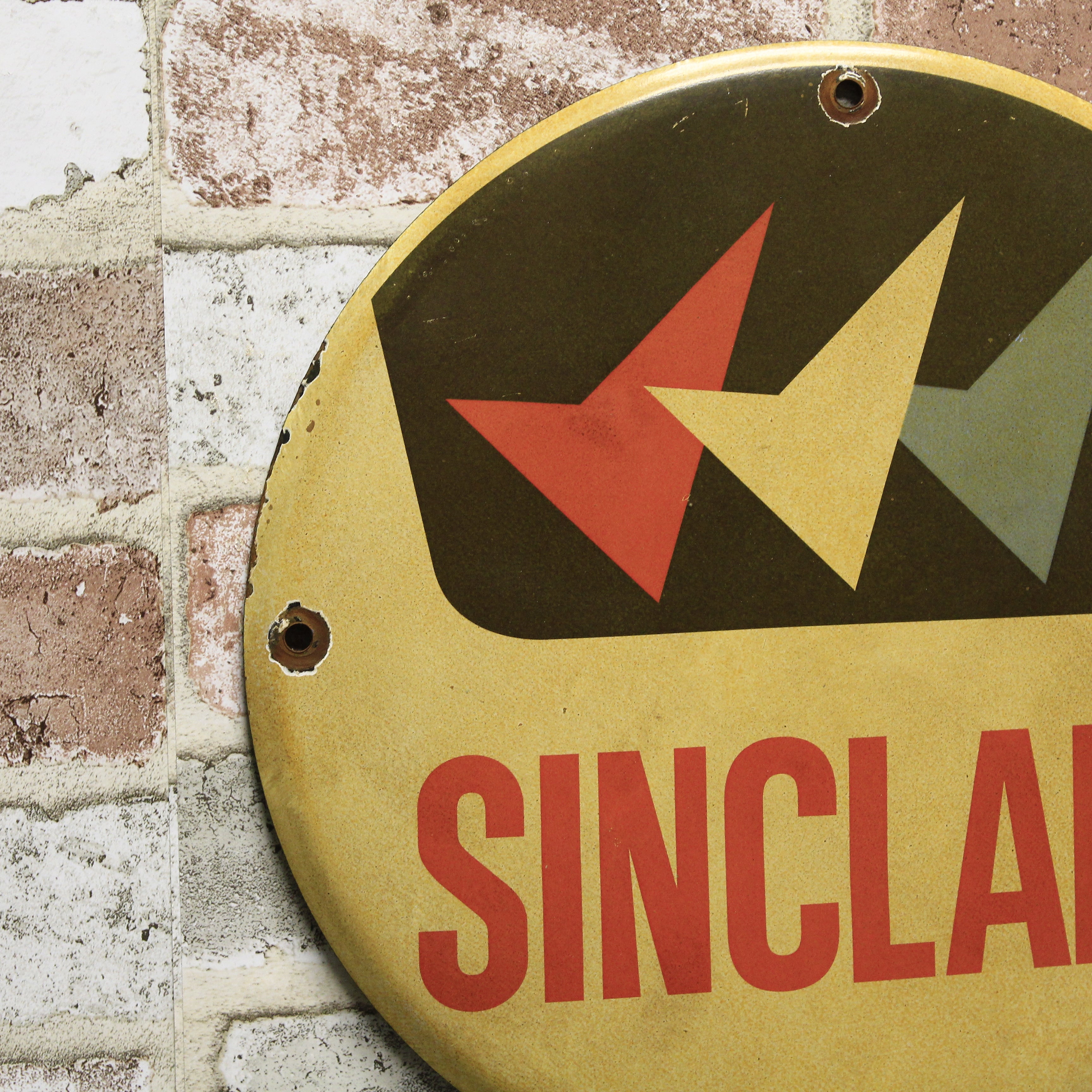 Sinclair Dino Arrows Porcelain Enamel Sign (12in)