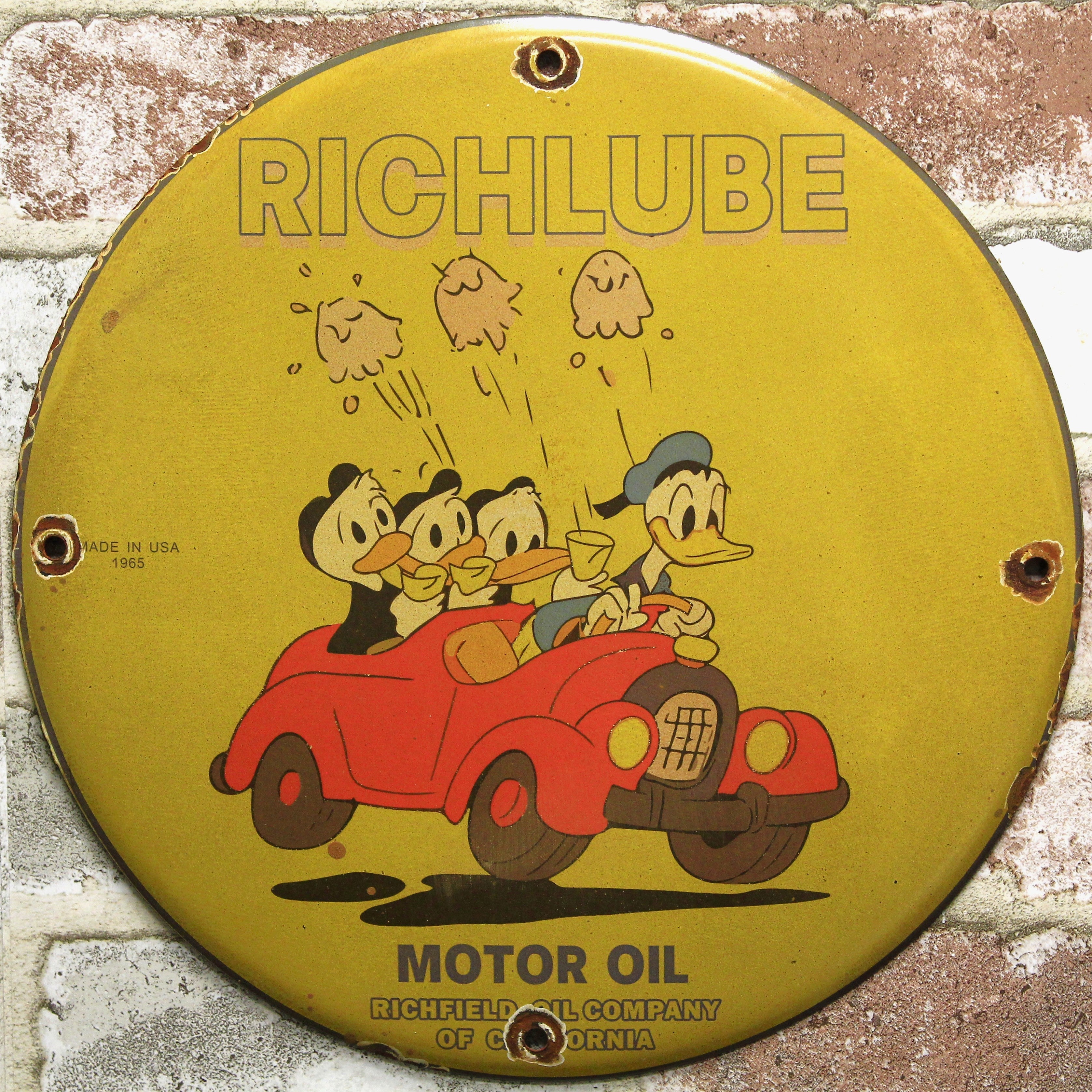 Richlube Motor Oil Donald Duck & Kids Porcelain Enamel Sign (12in)