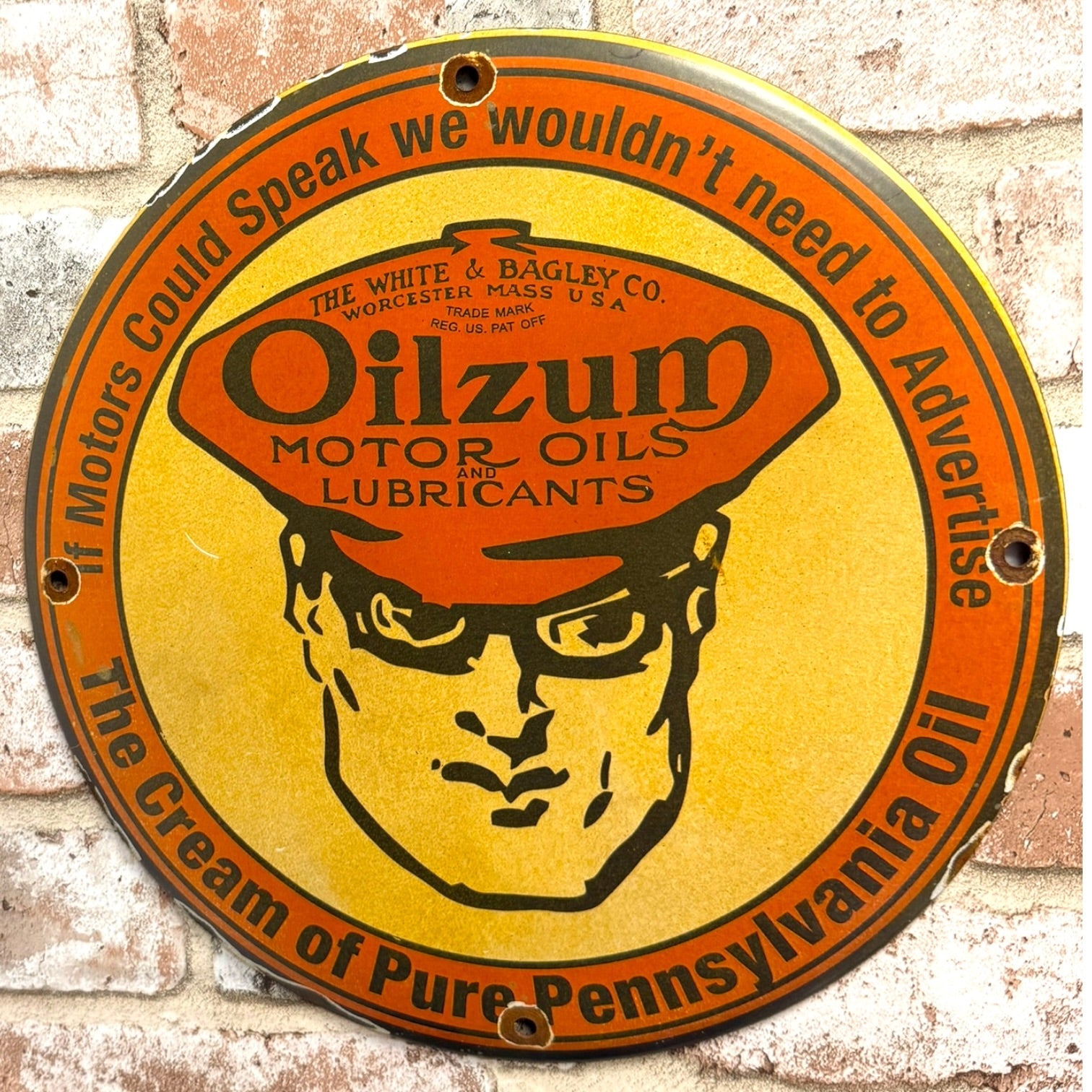 Oilzum Motor Oil Co 12" Round Vintage Porcelain Enamel Pump Plate Sign
