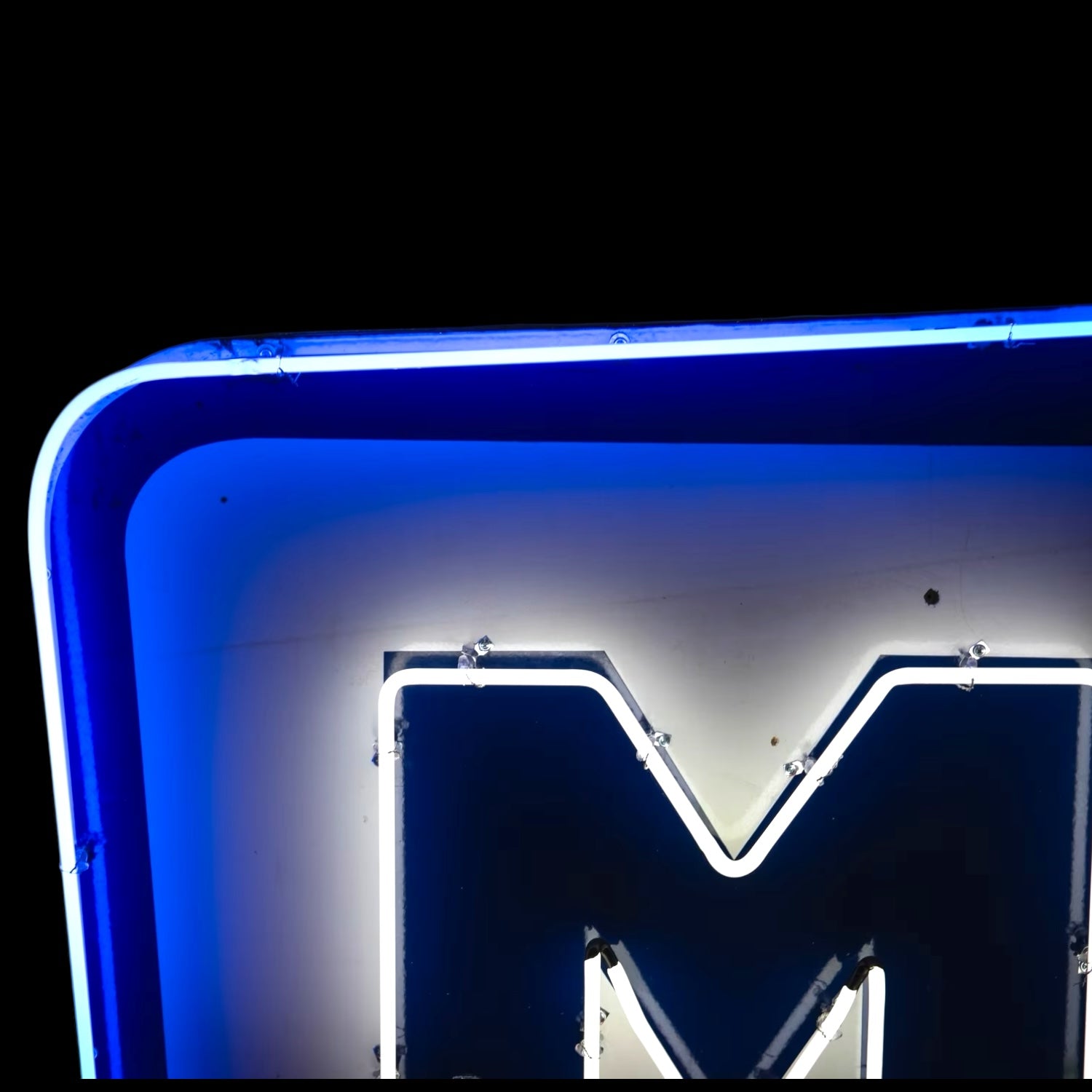 Mobil Real Neon Sign - Glass, Porcelain, Die Cut Chevron Can - Vintage Gas Station Lights Shield