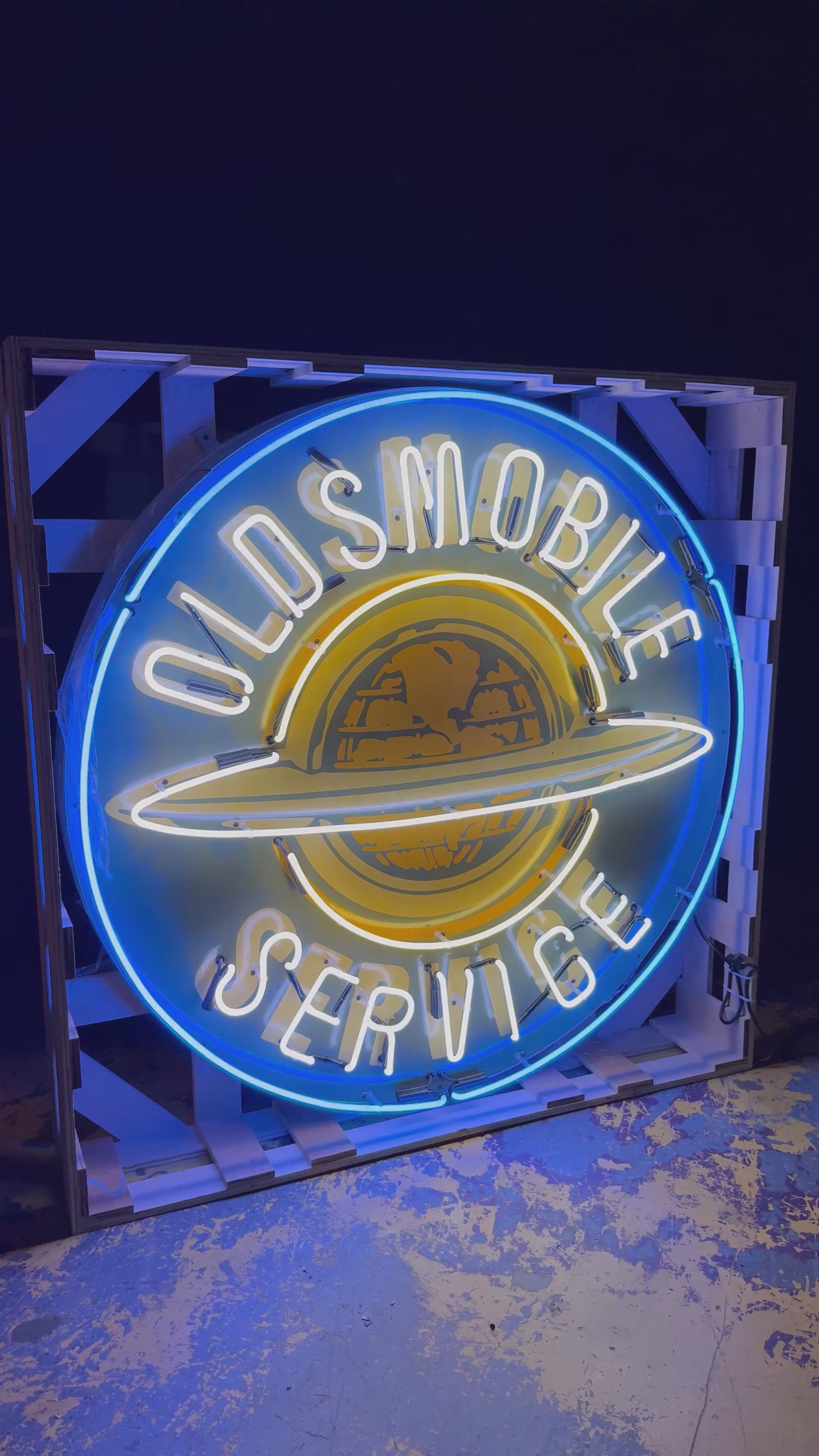 Oldsmobile Service Single-Sided Neon Porcelain Box Sign